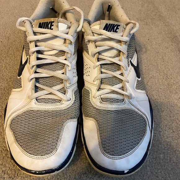 Nike shoes - Picture 2 of 4